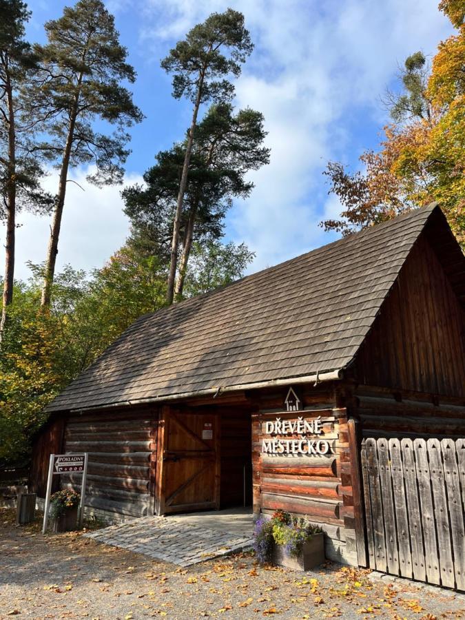 Apartman Eden Rožnov pod Radhoštěm Exterior foto