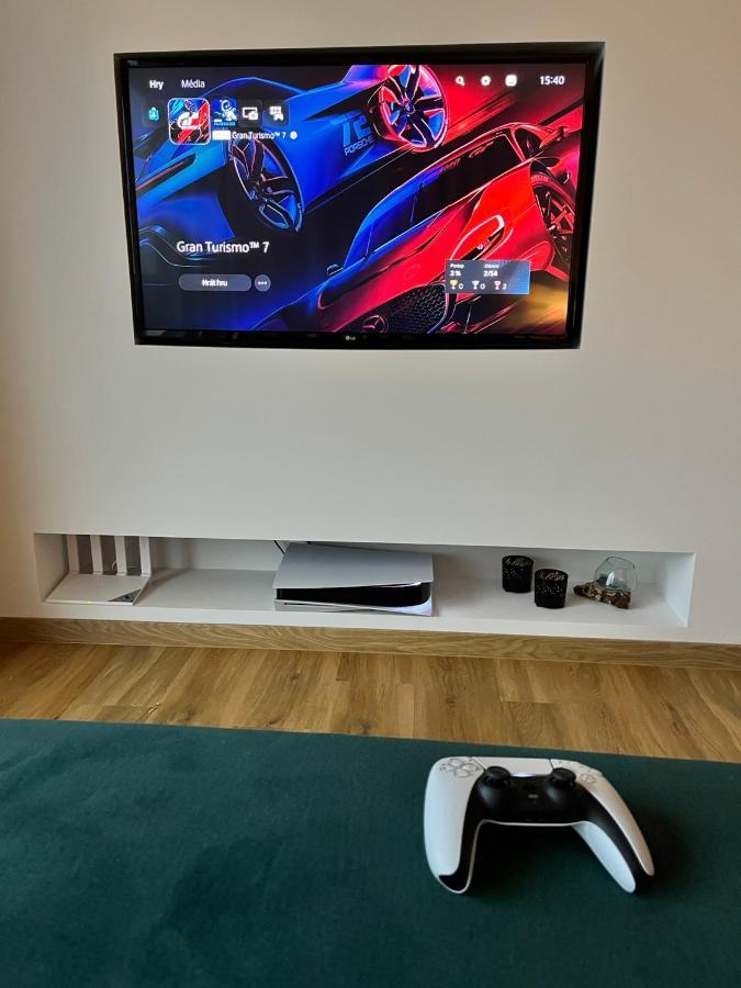 Apartman Eden Rožnov pod Radhoštěm Exterior foto